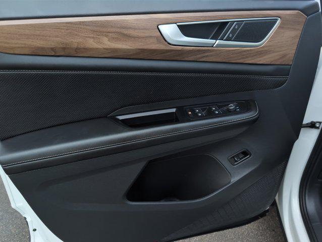 used 2024 Volkswagen Atlas car, priced at $31,998