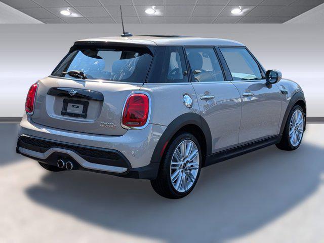 used 2024 MINI Hardtop car, priced at $22,496