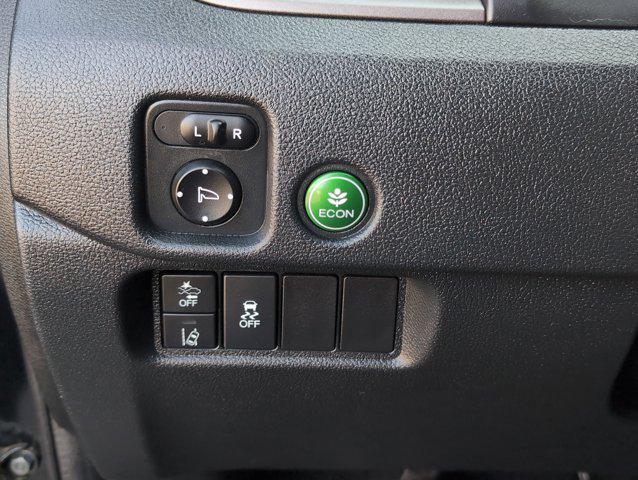 used 2022 Honda Pilot car, priced at $30,396