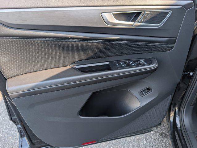 used 2024 Volkswagen Atlas Cross Sport car, priced at $32,998