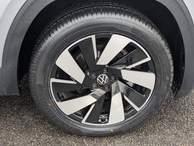 used 2024 Volkswagen Atlas Cross Sport car, priced at $34,598