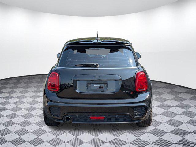 used 2021 MINI Hardtop car, priced at $18,999