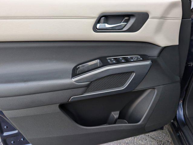 used 2022 Nissan Pathfinder car, priced at $28,999