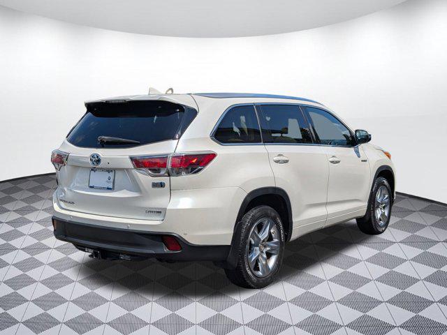 used 2015 Toyota Highlander Hybrid car, priced at $18,598