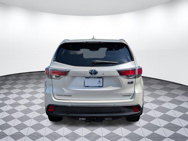 used 2015 Toyota Highlander Hybrid car, priced at $18,598