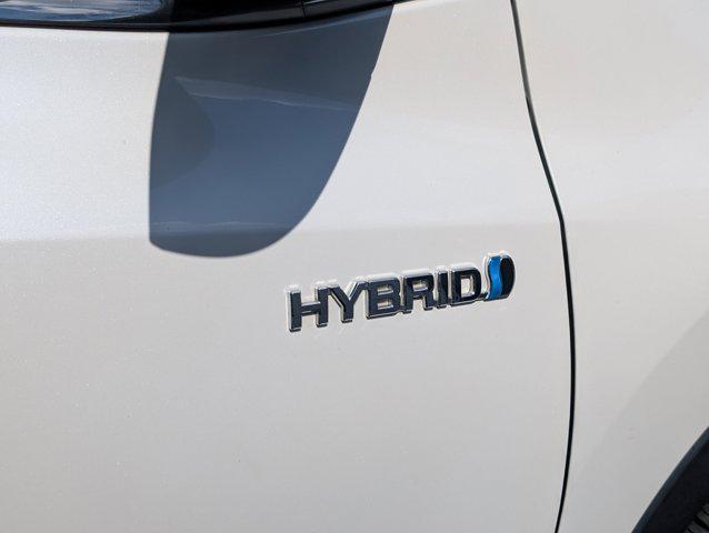 used 2015 Toyota Highlander Hybrid car, priced at $18,598