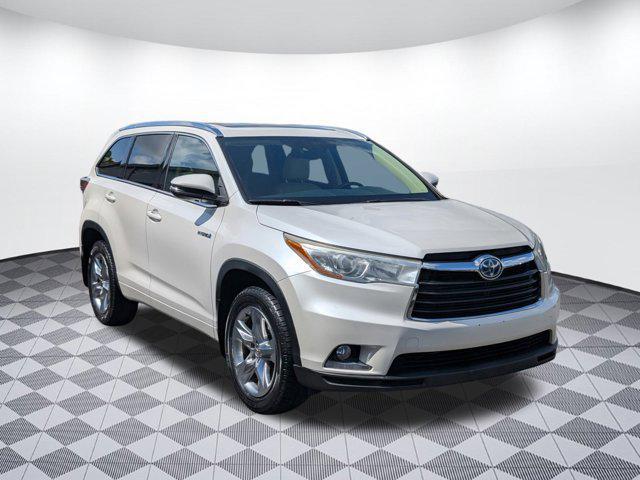 used 2015 Toyota Highlander Hybrid car, priced at $18,598