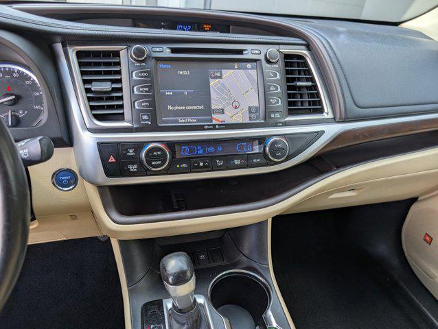 used 2015 Toyota Highlander Hybrid car, priced at $18,598
