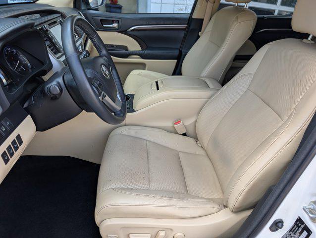 used 2015 Toyota Highlander Hybrid car, priced at $18,598