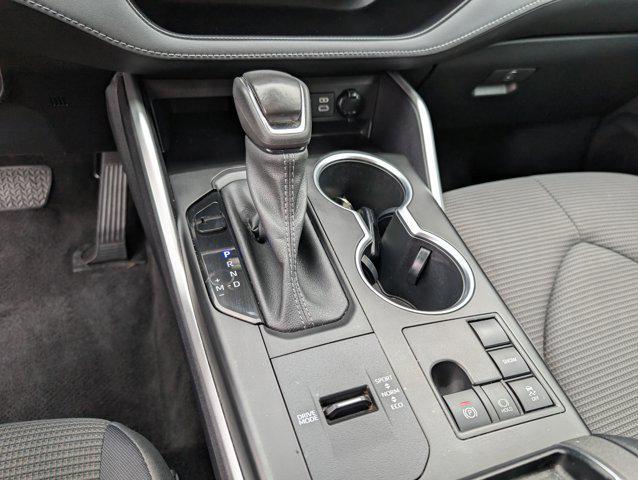 used 2023 Toyota Highlander car, priced at $32,997