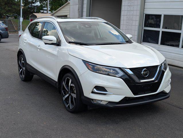 used 2022 Nissan Rogue Sport car, priced at $21,499