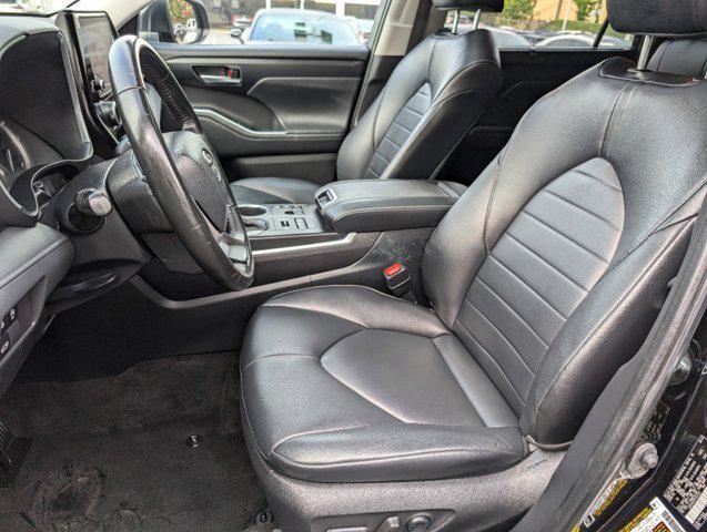 used 2023 Toyota Highlander car, priced at $36,496