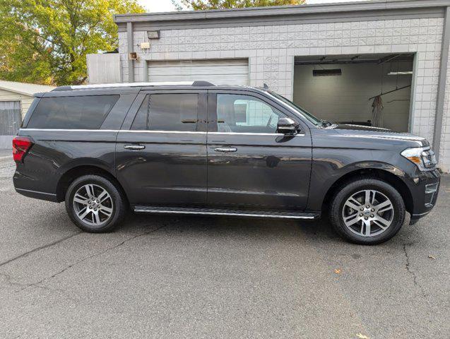 used 2023 Ford Expedition car, priced at $48,998