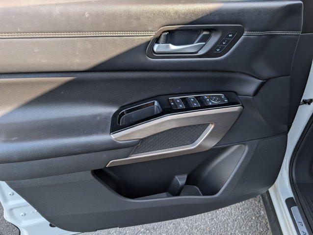 used 2024 Nissan Pathfinder car, priced at $40,999