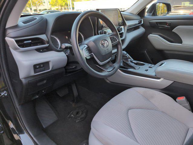used 2023 Toyota Highlander car, priced at $29,998
