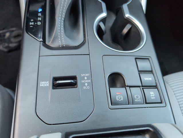 used 2023 Toyota Highlander car, priced at $29,998