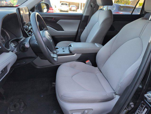 used 2023 Toyota Highlander car, priced at $29,998