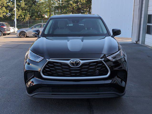 used 2023 Toyota Highlander car, priced at $29,998