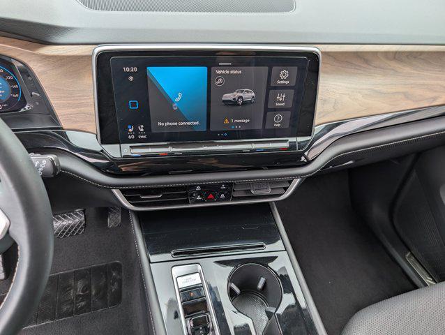 used 2024 Volkswagen Atlas car, priced at $34,499