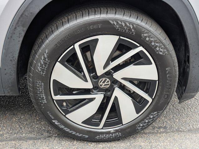 used 2024 Volkswagen Atlas car, priced at $34,499