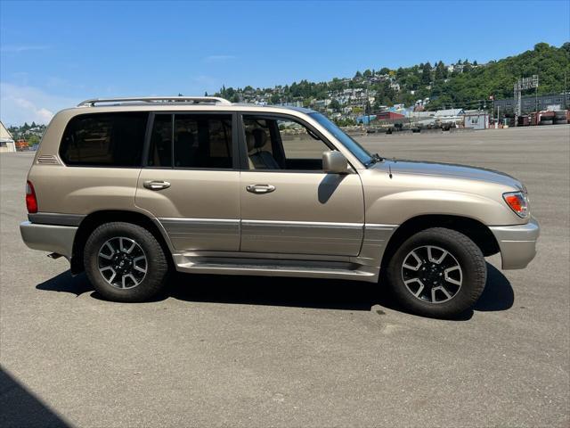 used 2000 Lexus LX 470 car, priced at $10,988