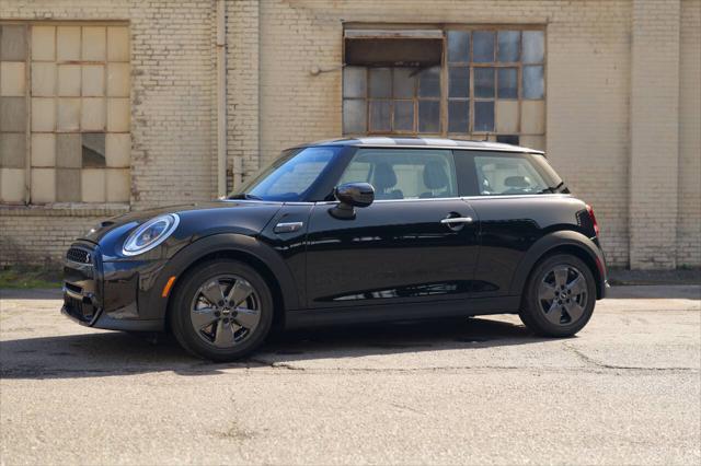used 2024 MINI Hardtop car, priced at $26,888
