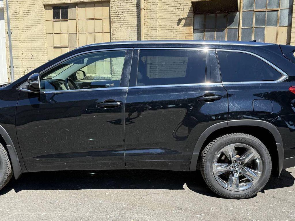 used 2018 Toyota Highlander car, priced at $26,988