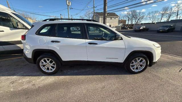 used 2015 Jeep Cherokee car, priced at $7,499