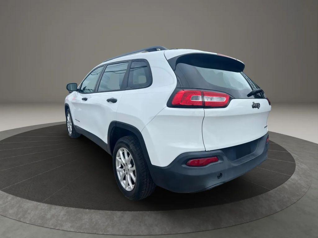 used 2015 Jeep Cherokee car, priced at $7,999