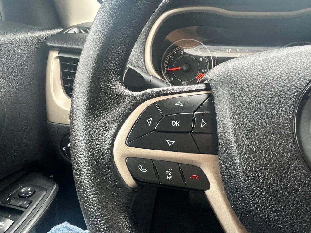 used 2015 Jeep Cherokee car, priced at $7,999
