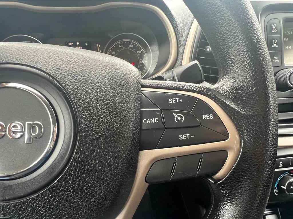 used 2015 Jeep Cherokee car, priced at $7,999