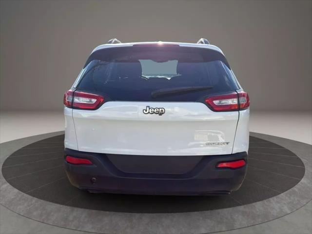 used 2015 Jeep Cherokee car, priced at $4,999