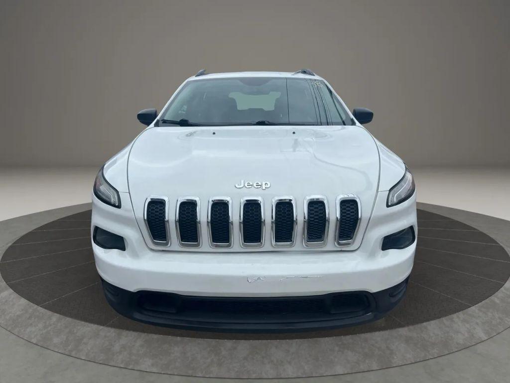 used 2015 Jeep Cherokee car, priced at $7,999
