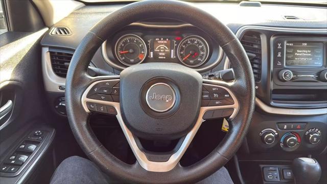 used 2015 Jeep Cherokee car, priced at $4,999