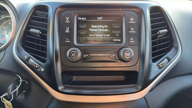 used 2015 Jeep Cherokee car, priced at $4,999