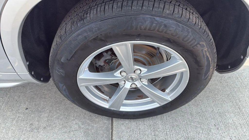 used 2016 Volvo XC90 car, priced at $13,499