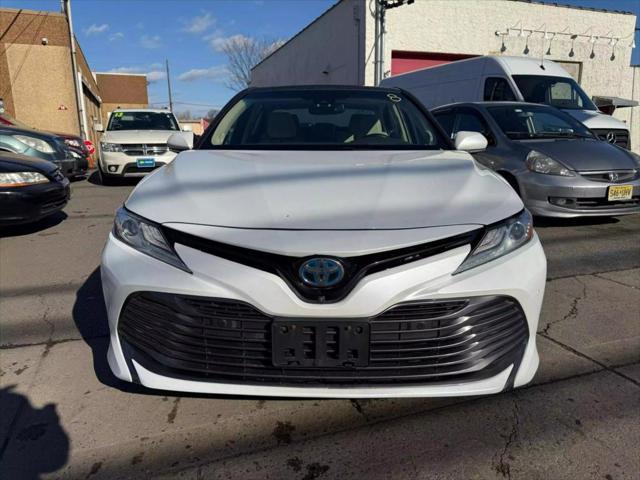 used 2018 Toyota Camry Hybrid car, priced at $18,999