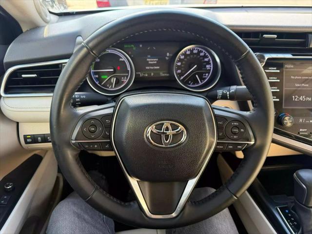 used 2018 Toyota Camry Hybrid car, priced at $18,999