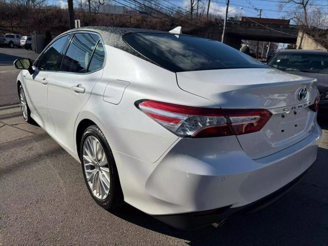 used 2018 Toyota Camry Hybrid car, priced at $18,999