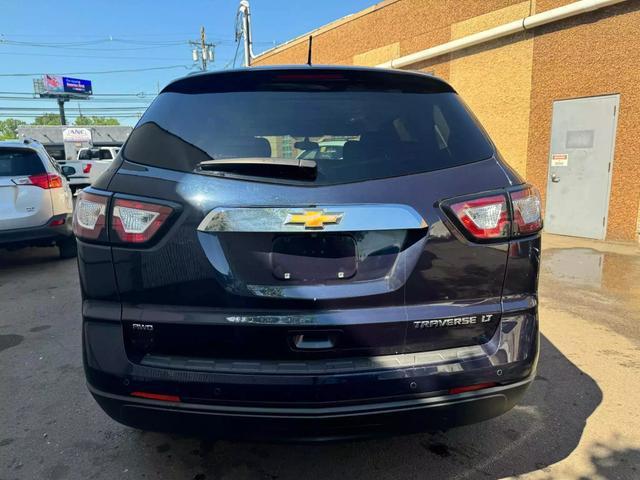 used 2015 Chevrolet Traverse car, priced at $11,999