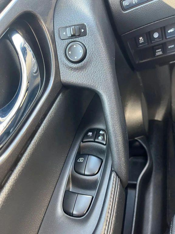 used 2020 Nissan Rogue car, priced at $11,999