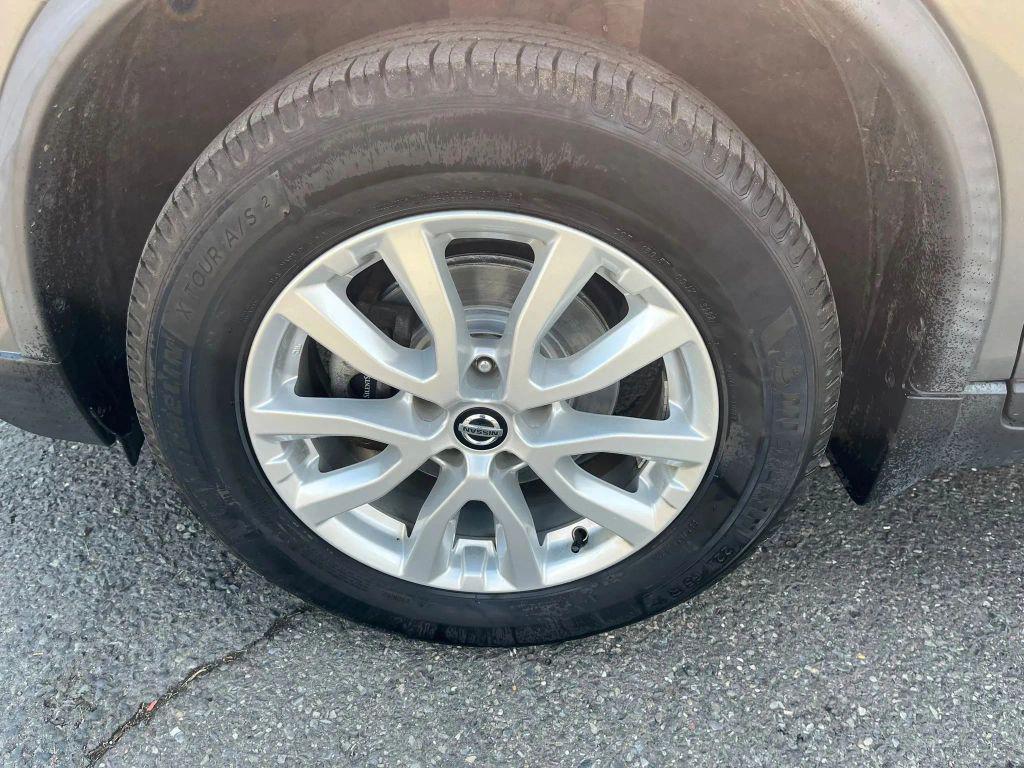 used 2020 Nissan Rogue car, priced at $11,999