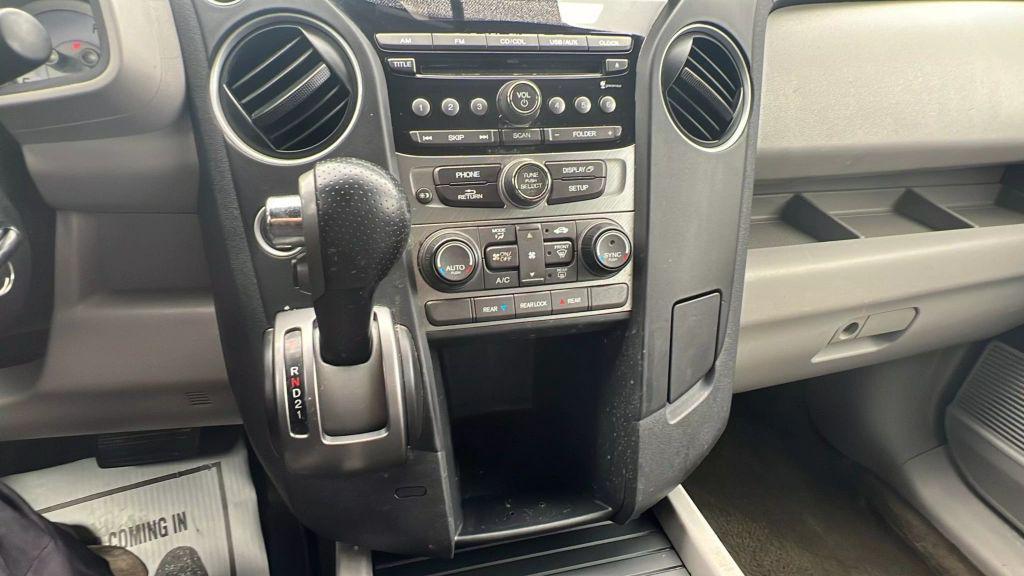 used 2015 Honda Pilot car, priced at $5,999