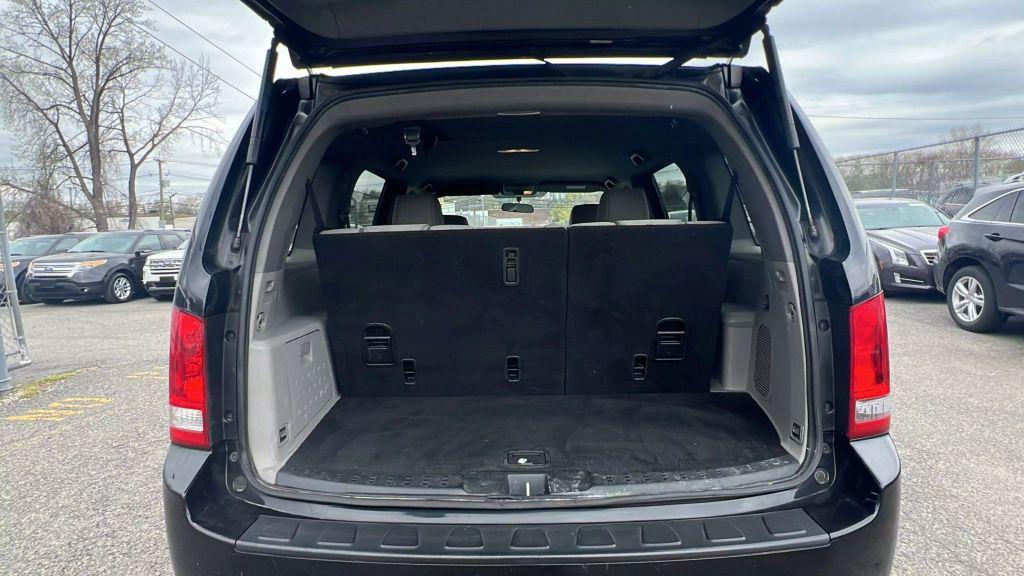used 2015 Honda Pilot car, priced at $5,999
