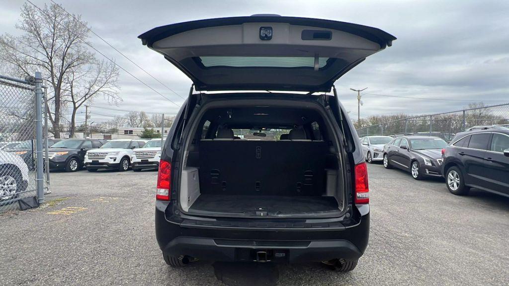 used 2015 Honda Pilot car, priced at $5,999