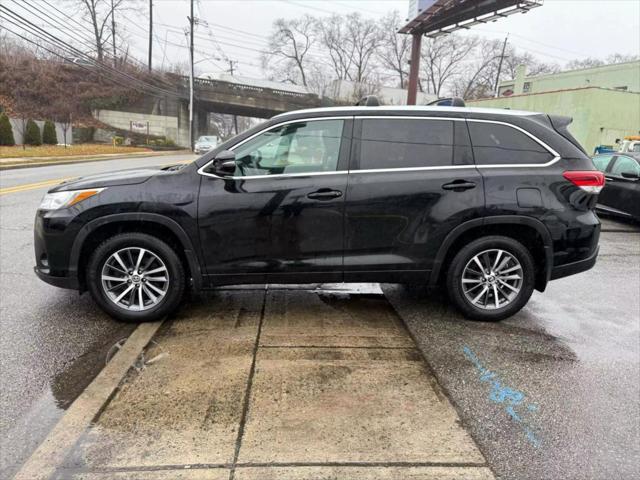 used 2018 Toyota Highlander car, priced at $19,499