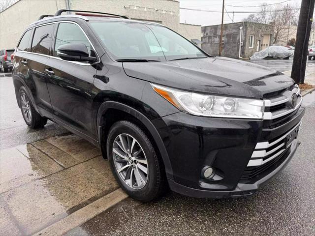 used 2018 Toyota Highlander car, priced at $19,499