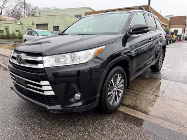 used 2018 Toyota Highlander car, priced at $19,499