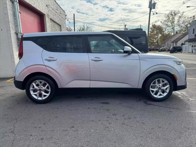 used 2020 Kia Soul car, priced at $9,599