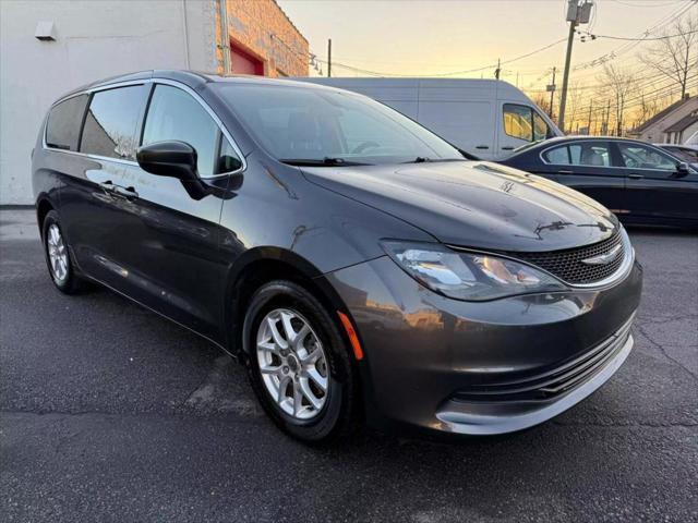 used 2018 Chrysler Pacifica car, priced at $14,499